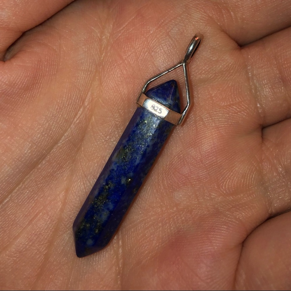 LAPIS LAZULI PENDANT🦋